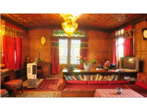 Alif Laila Group of Houseboats,Ghat No-9 Boulevard Road Dal Lake, Srinagar